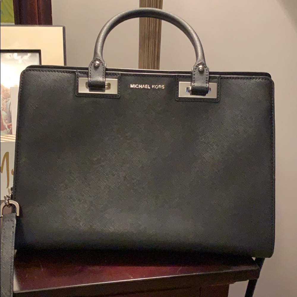Micheal Kors tote